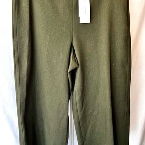 NWT- Vince Classic Straight Leg Cropped/Ankle Olive Trouser- Size 12